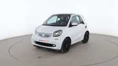 Blanco Usado 2016 Smart ForTwo Coupé Basis Utilitario | 8799 € (Precio justo)