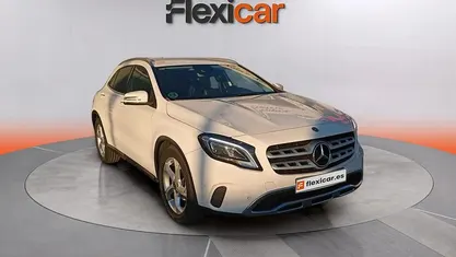 Usado Mercedes GLA220 170 CV (125 kW) 2018 SUV
