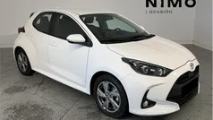 Usado 2024 Toyota Yaris Hybrid Active Berlina | 22.400 € (Precio justo)
