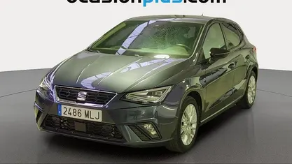Gris Usado 2023 Seat Ibiza FR Utilitario | 15.073 € (Precio justo)