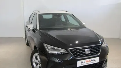 Negro Usado 2024 Seat Arona FR SUV | 21.990 € (Precio justo)