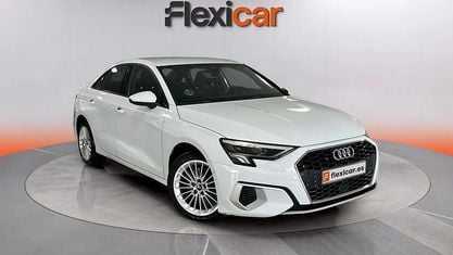 Käytetty Audi A3 Advanced Plus 150 HP (110 kW) 2021 Valkoinen Sedan
