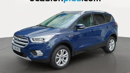 Usado Ford Kuga Trend+ 150 CV (110 kW) 2018 Azul SUV