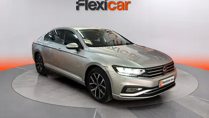 Usado VW Passat Executive 150 CV (110 kW) 2020 Berlina
