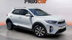 Blanco Usado 2021 Kia Stonic SUV | 12.250 € (Buen precio)