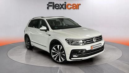 Usado VW Tiguan Sportline 190 CV (139 kW) 2019 Negro SUV