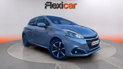 Usado Peugeot 208 GT-line 110 CV (80 kW) 2018 Gris Utilitario