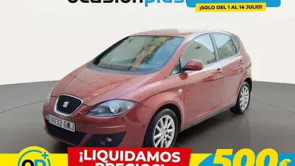 Usado Seat Altea Style 125 CV (91 kW) 2010 Rojo Monovolumen