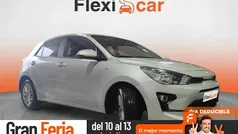 Gris Usado 2022 Kia Rio Berlina | 12.990 € (Precio justo)