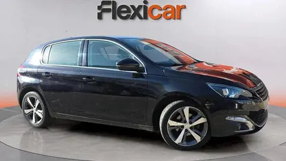 Usado Peugeot 308 Allure 120 CV (88 kW) 2017 Utilitario