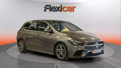 Usado Mercedes B200 150 CV (110 kW) 2020 Gris Monovolumen