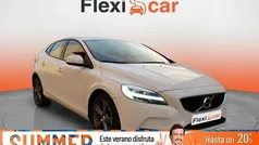 Blanco Usado 2019 Volvo V40 Momentum Familiar | 17.390 € (Precio justo)
