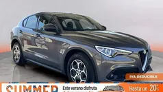 Gris / plata Usado 2022 Alfa Romeo Stelvio Super SUV | 25.990 € (Precio justo)