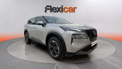 Käytetty Nissan X-Trail Acenta 213 HP (156 kW) 2025 Harmaa Katumaasturi