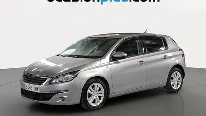 Usado Peugeot 308 Style 100 CV (73 kW) 2016 Gris Utilitario