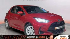 Usado 2023 Toyota Yaris Hybrid Active Utilitario | 18.890 € (Precio justo)