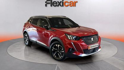 Usado Peugeot 2008 GT 131 CV (96 kW) 2021 Blanco SUV