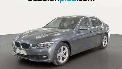 Usado BMW 318 150 CV (110 kW) 2018 Gris Berlina