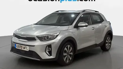 Usado Kia Stonic 101 CV (74 kW) 2024 Blanco SUV