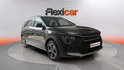 Usado Kia Niro 141 CV (103 kW) 2023 Gris SUV