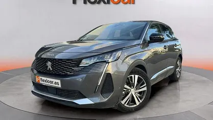 Usado Peugeot 3008 Allure 226 CV (166 kW) 2022 Gris SUV