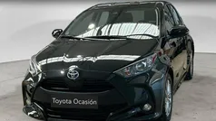 Usado 2024 Toyota Yaris Hybrid Active Berlina | 22.750 € (Precio justo)