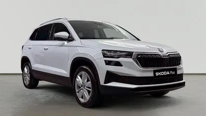Blanco Usado 2025 Skoda Karoq Selection SUV | 30.200 € (Precio justo)