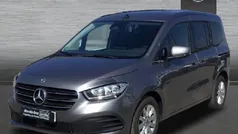 Gris Usado 2023 Mercedes T180 Monovolumen | 28.900 € (Precio justo)