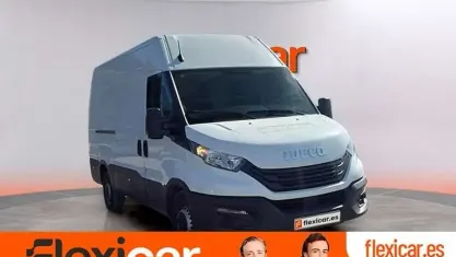 Usado Iveco Daily 156 CV (114 kW) 2023 Blanco Van