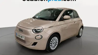 Usado Fiat 500e 86 kW (118 CV) 2023 Beige Utilitario