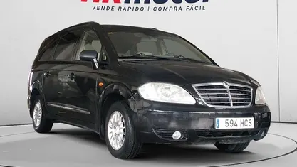 Usado Ssangyong (KGM) Rodius Limited 165 CV (121 kW) 2011 Negro Monovolumen