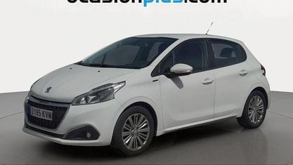 Używany Peugeot 208 Signature Sky 83 KM (61 kW) 2019 Biały Hatchback