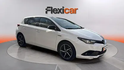 Brugt Toyota Auris Hybrid Active 136 HK (100 kW) 2018 Hvid Sedan