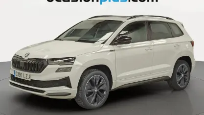 Usado Skoda Karoq SportLine 150 CV (110 kW) 2022 Blanco SUV