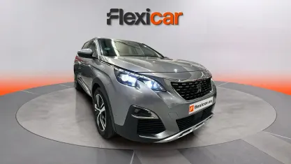 Usado Peugeot 5008 Active 131 CV (96 kW) 2019 Gris SUV
