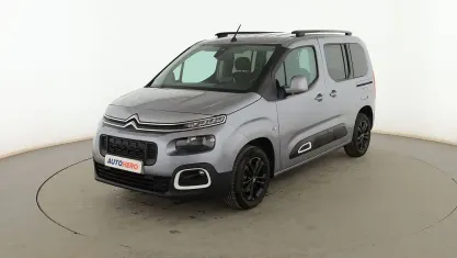 Usado Citroën Berlingo Feel 102 CV (75 kW) 2021 Gris / plata Monovolumen