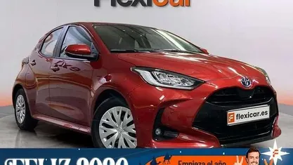 Usado 2023 Toyota Yaris Hybrid Active Utilitario | 16.990 € (Buen precio)