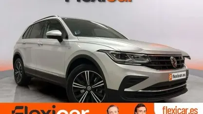 Usado VW Tiguan Life 245 CV (180 kW) 2021 Gris SUV