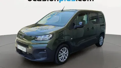 Usado Fiat Doblò 102 CV (75 kW) 2025 Verde Monovolumen
