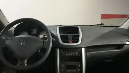 Usado Peugeot 207 Sport 95 HP (69 kW) 2009 Azul Carrinha