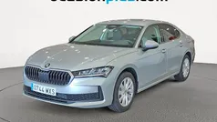 Gris plata Nuevo 2025 Skoda Superb Essence Berlina | 29.557 € (Super precio)