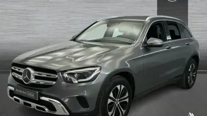Usado Mercedes GLC300 Exclusive 258 CV (189 kW) 2021 Gris selenita SUV