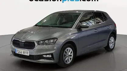 Usado Skoda Fabia Selection 115 CV (84 kW) 2025 Gris Utilitario