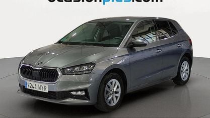 Usado Skoda Fabia Selection 116 HP (85 kW) 2025 Cinzento Citadino