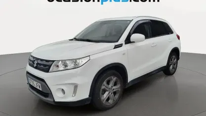 Usado Suzuki Vitara 120 CV (88 kW) 2015 Blanco SUV
