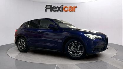 Käytetty Alfa Romeo Stelvio Sprint 162 HP (119 kW) 2022 Sininen Katumaasturi