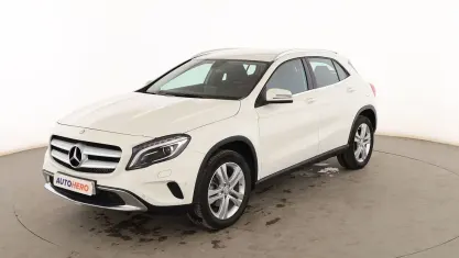 Usado Mercedes GLA200 Urban 155 CV (114 kW) 2016 Blanco SUV