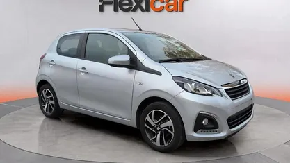 Usado Peugeot 108 Allure 72 CV (52 kW) 2021 Utilitario