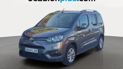 Käytetty Toyota Proace Verso Active 110 HP (80 kW) 2021 Harmaa Farmari