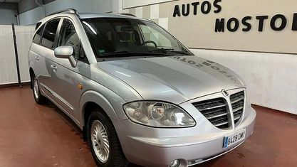 Usado SsangYong Rodius Limited 165 HP (121 kW) 2005 Cinzento Monovolume